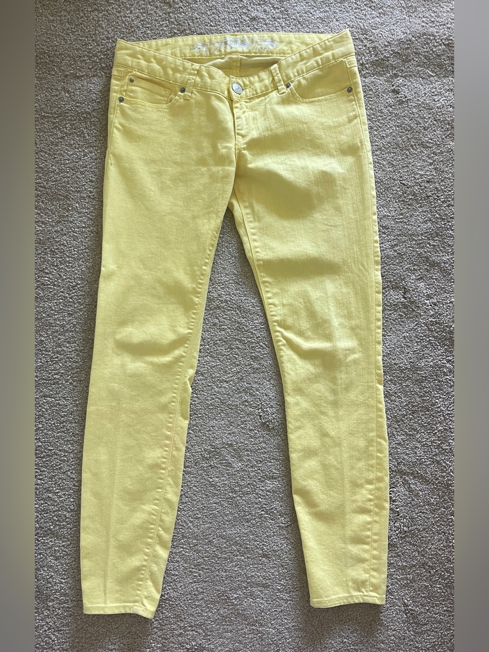 Express Yellow Women's Skinny Jeans — Bright Casual Style